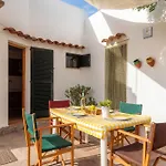 Pons Bosch 2 Bedroom House, * Cala Blanca (Menorca)