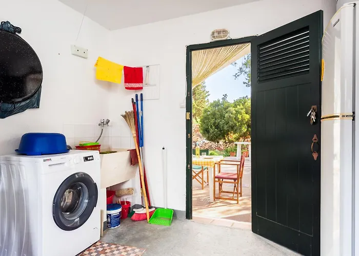 Pons Bosch 2 Bedroom House, Hébergement de vacances Cala Blanca (Menorca)