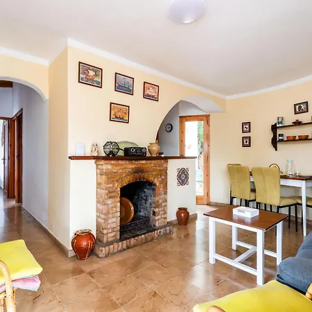 Pons Bosch 2 Bedroom House, Semesterbostad *